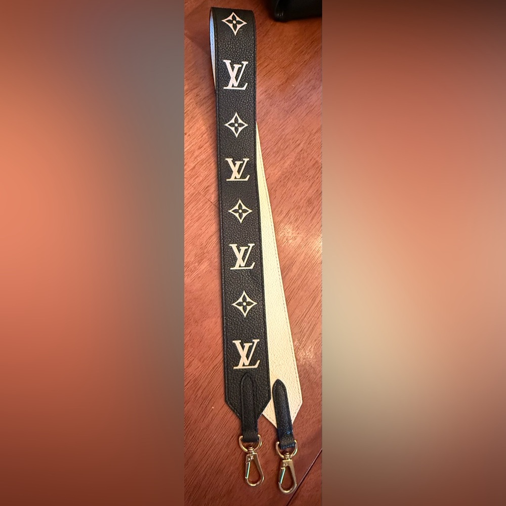 Louis Vuitton Black and Cream Strap with Signature LV Design